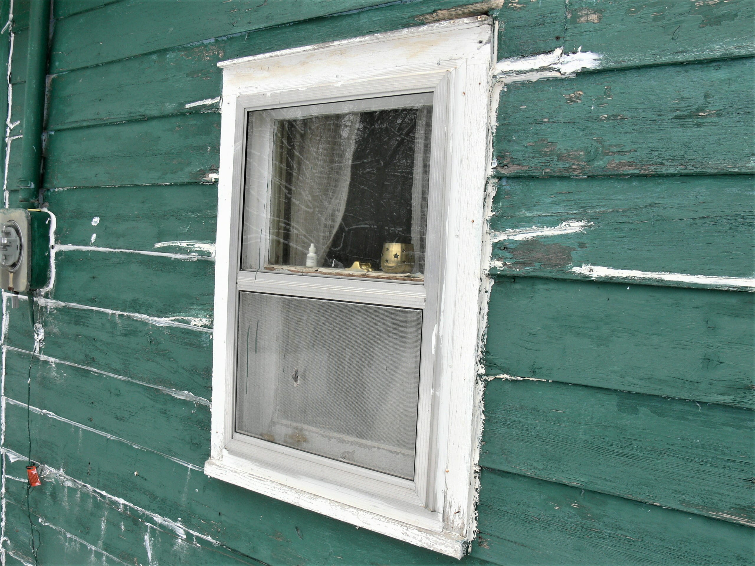 Paint and Dust exterior house wall and window image